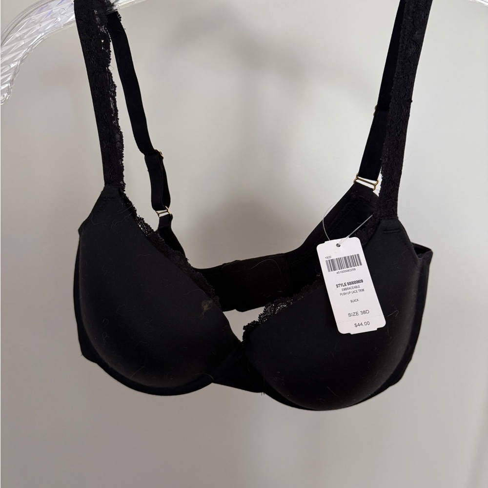 4. Elegant Black Lace Trim Bra
